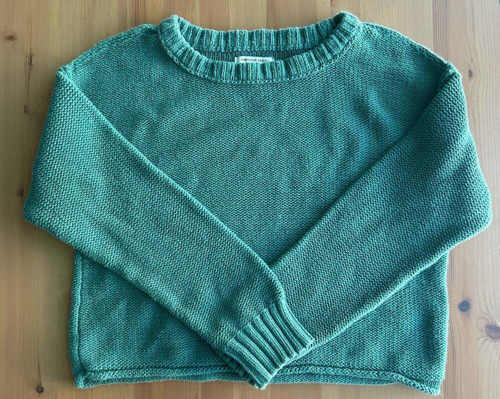 American Eagle Easy Crew Neck Sweater Size XS Green Knit Pullover